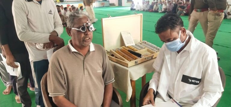केन्द्रीय कारागृह में नेत्र रोग जांच शिविर आयोजित,175 बंदियों की हुई  जांच