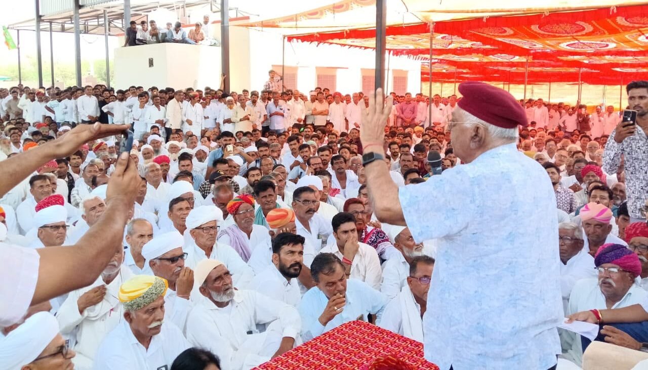  पूर्व मंत्री देवीसिंह भाटी